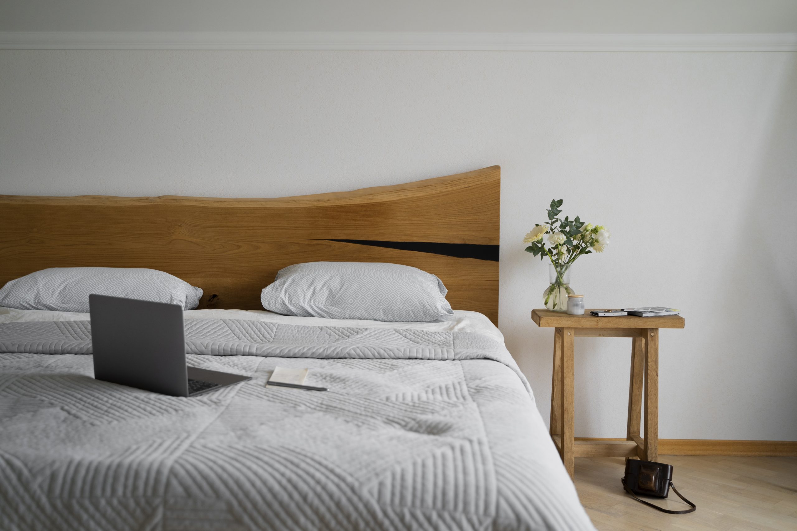 bed-arrangements-still-life http://mattresscleaningdfw.com/wp-content/uploads/al_opt_content/IMAGE/mattresscleaningdfw.com/wp-content/uploads/2025/03/bed-arrangements-still-life-1280x960.jpg?bv_host=mattresscleaningdfw.com&bv-resized-infos=bv_resized_mobile%3A480%2A360%3Bbv_resized_ipad%3A820%2A615%3Bbv_resized_desktop%3A1280%2A960